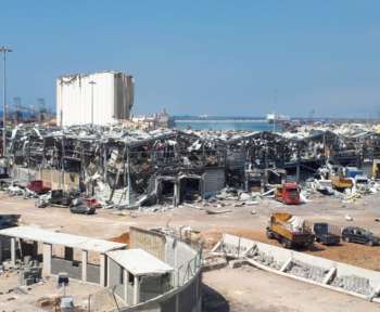 Zernstörter Hafen von Beirut